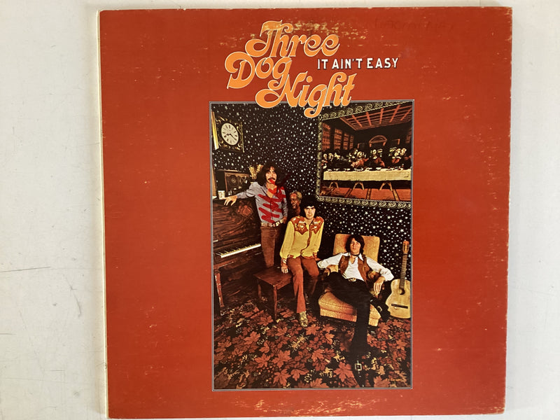 THREE DOG NIGHT = IT AIN’T EASY (USA 1970) (USED)