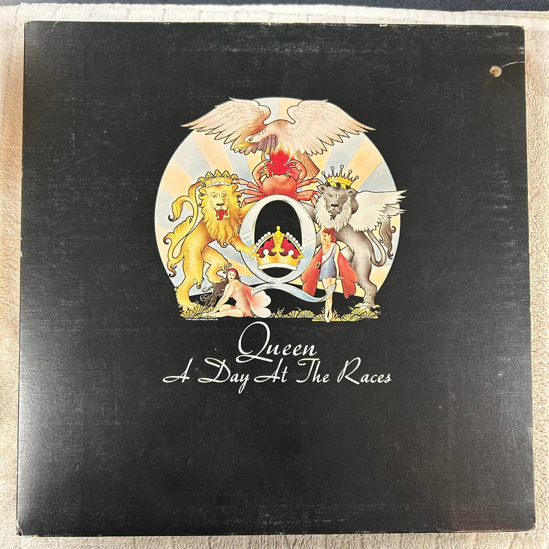 QUEEN = DAY AT THE RACES (CDN 1976) (USED)