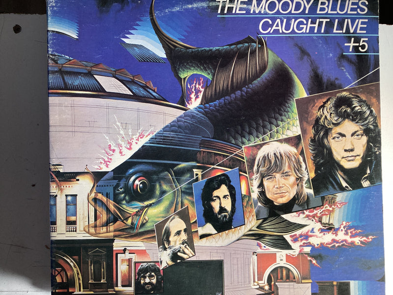 THE MOODY BLUES = CAUGHT LIVE + 5 (USA 1977) (USED)