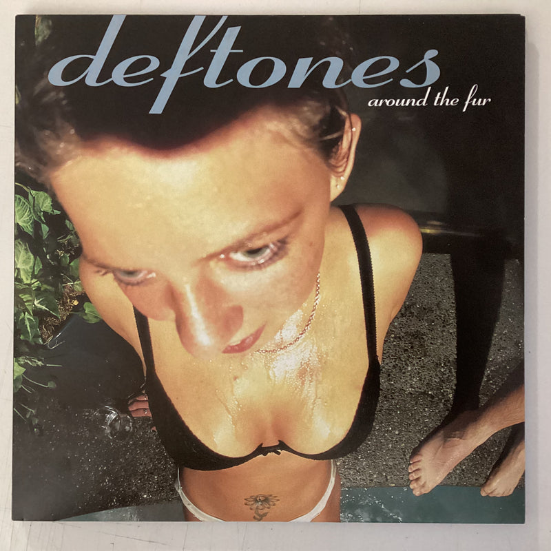 DEFTONES = AROUND THE FUR (US 2011 REISSUE) (USED)